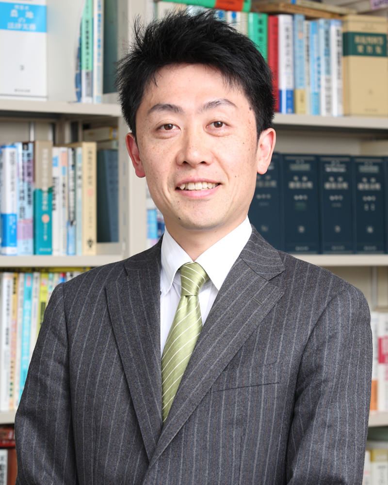 弁護士　石井謙一